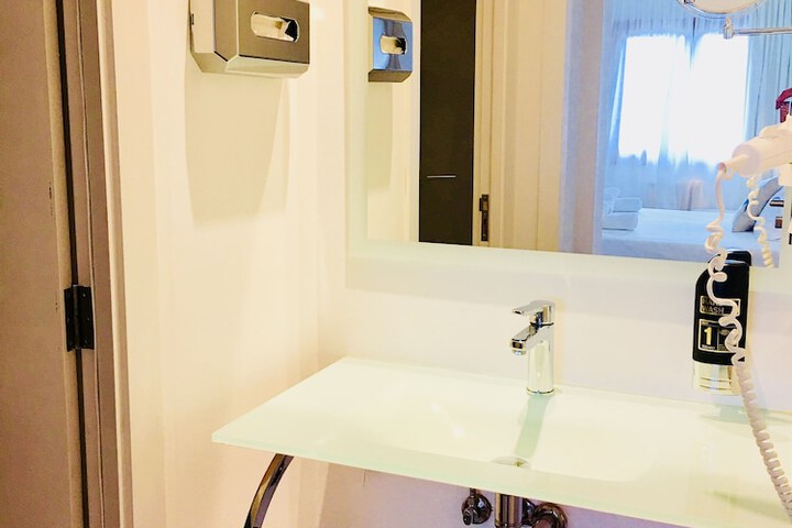 Clean Restrooms