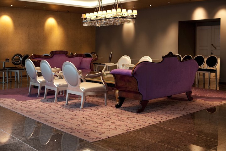 Entrance & Lobby
