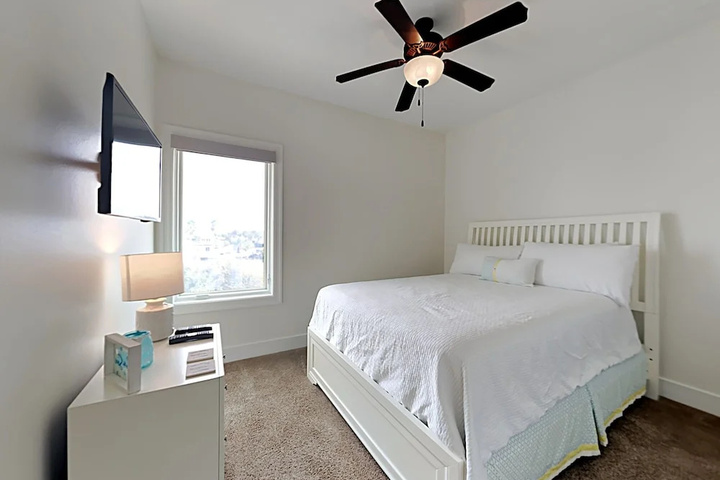 Room 4 of 19