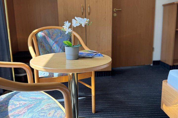 Room 30 of 78