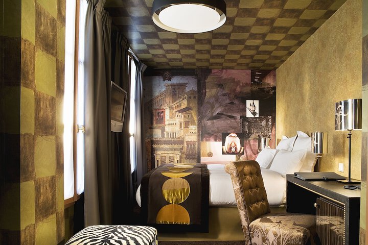 Room 16 of 49