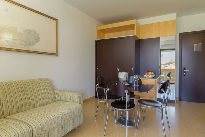 Room 55 of 138