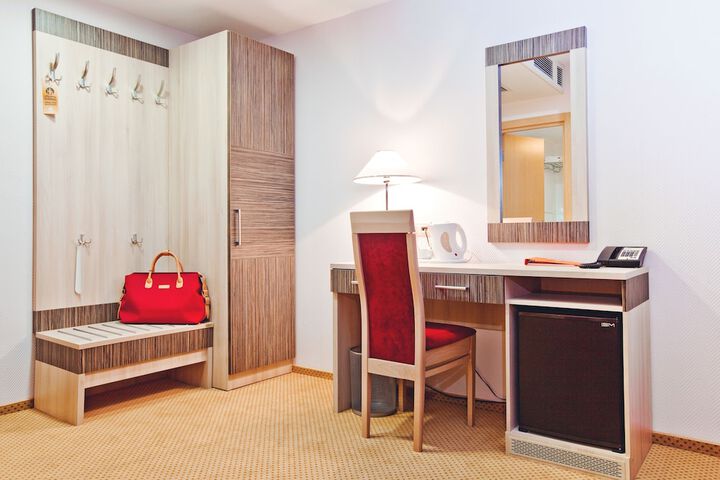 Room 13 of 59