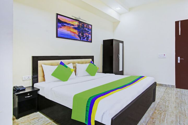 Room 20 of 36