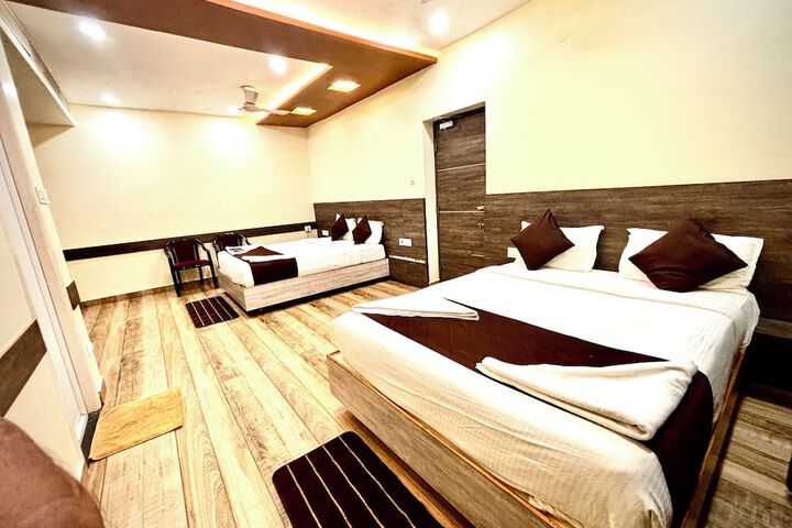 Room 14 of 20