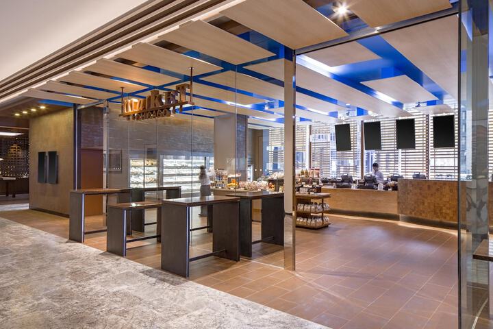Entrance & Lobby