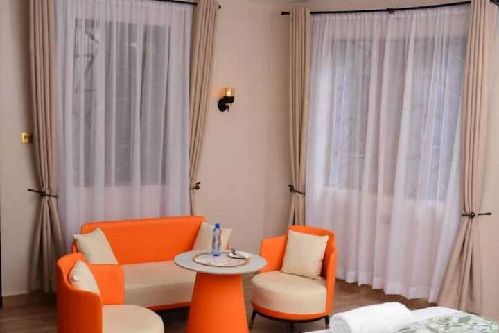 Room 2 of 9