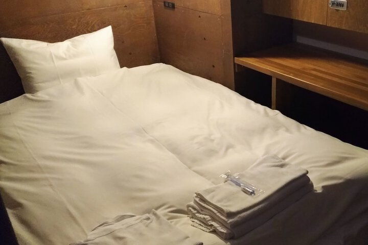 Room 9 of 139