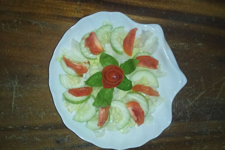 Dining 12 of 26