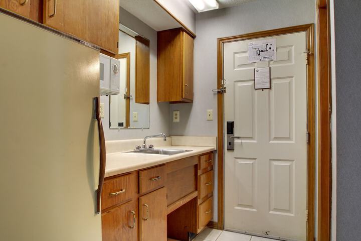 Private kitchenette