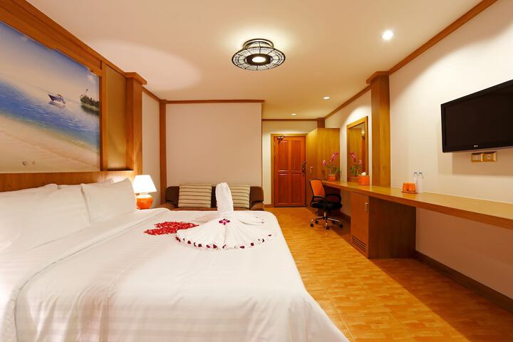 Room 16 of 112