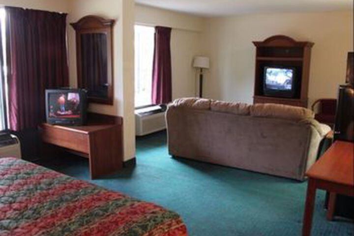 Room 12 of 37