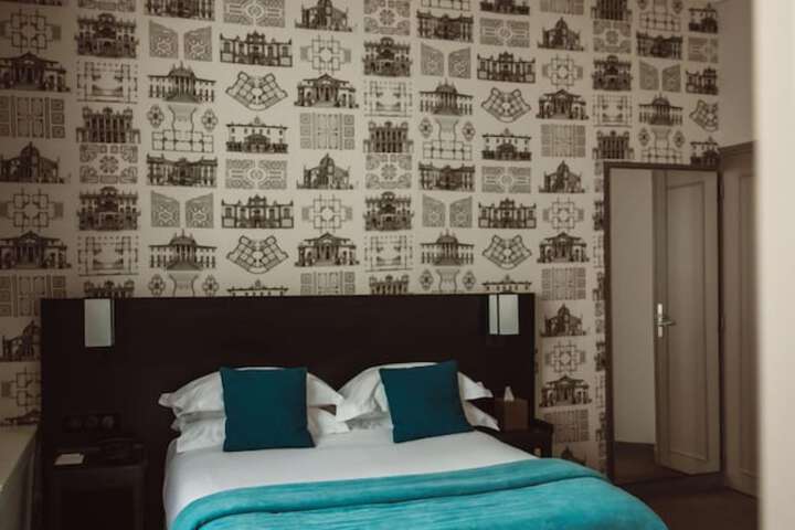 Room 25 of 101