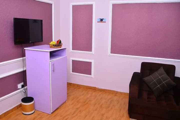 Room 6 of 23