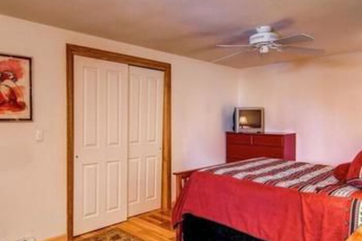 Room 15 of 28