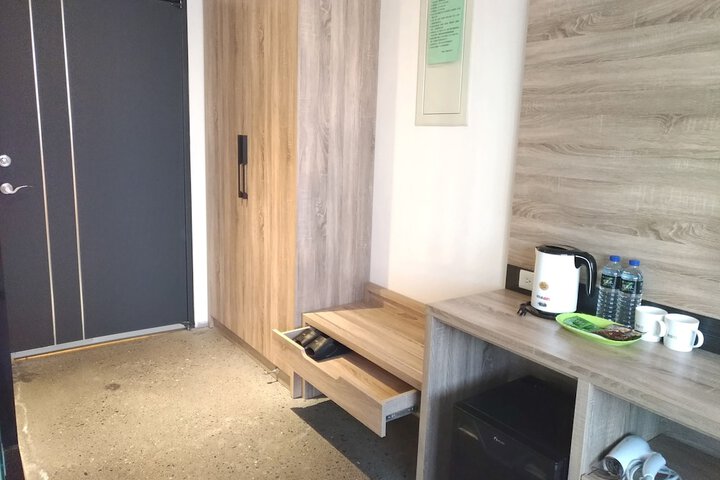 Room 85 of 118