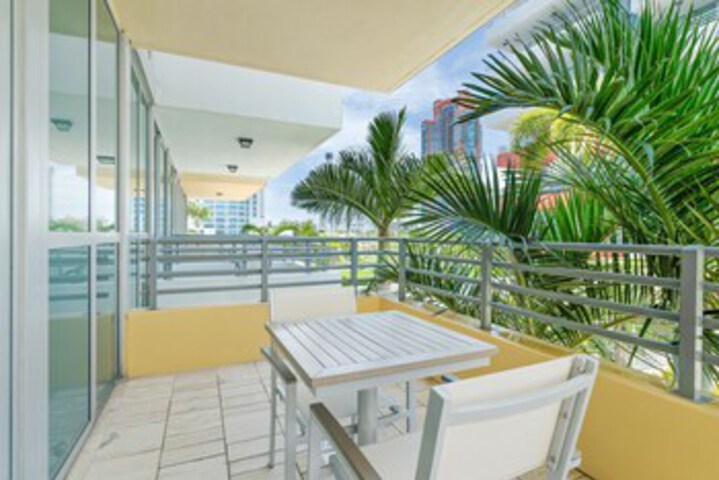 Terrace/Patio 16 of 318