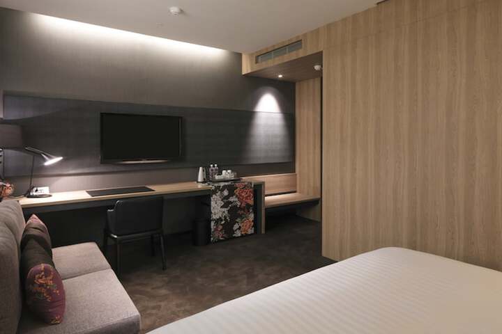 Room 5 of 41