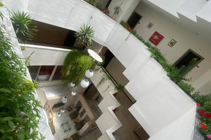 Room 6 of 20