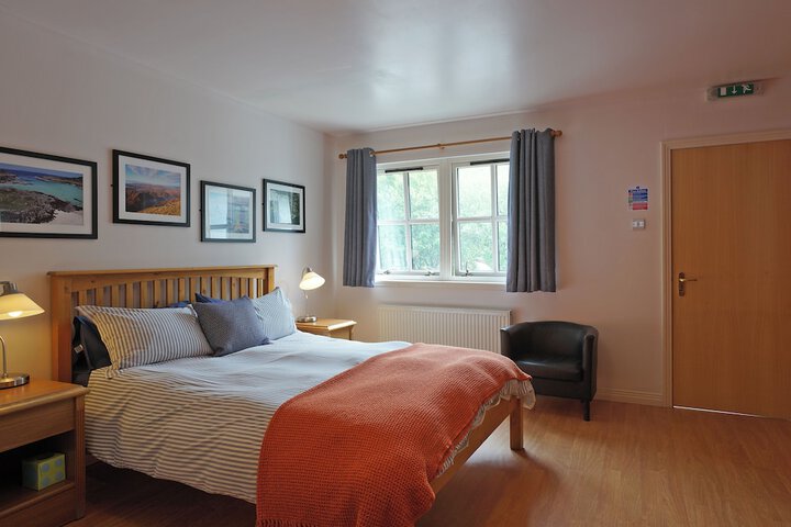 Room 18 of 33