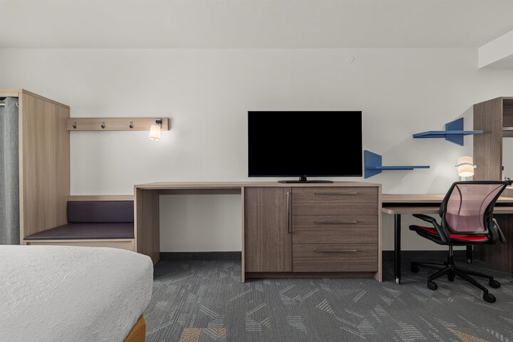 Room 15 of 43
