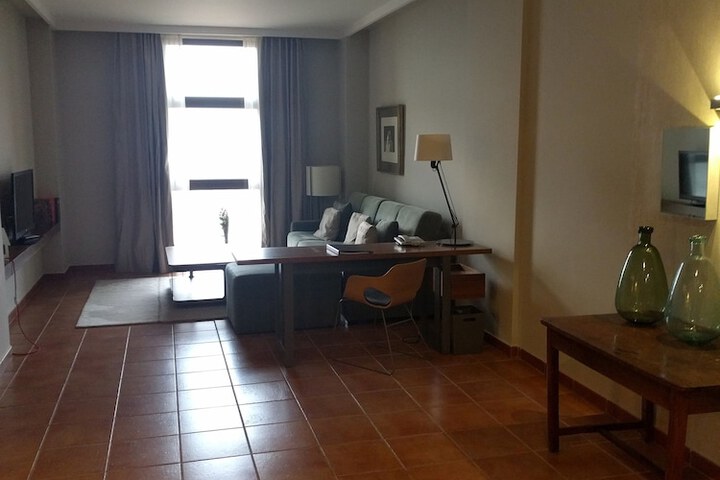 Room 18 of 97
