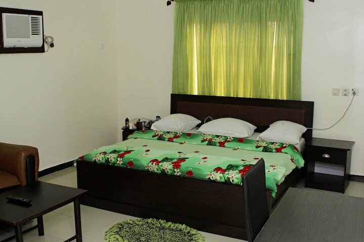 Room 2 of 20