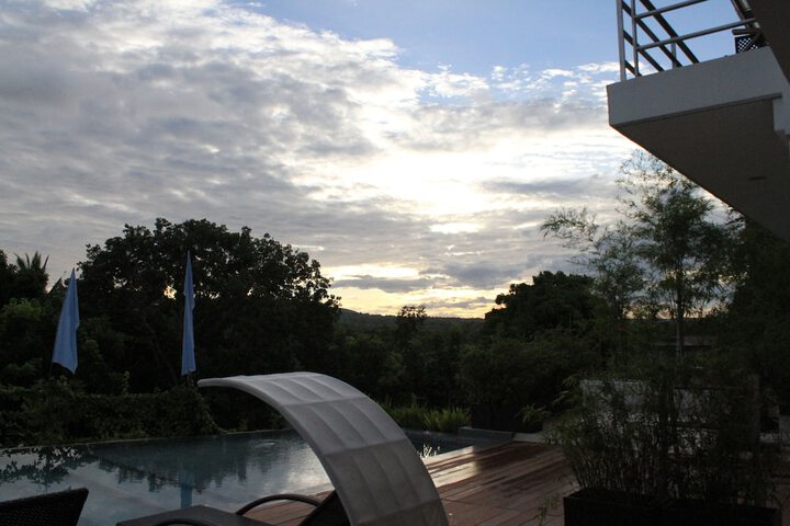 Sundeck 140 of 159