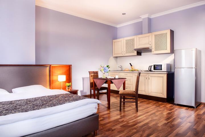 Room 16 of 115