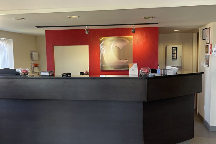 Hotel Interior 3 of 31