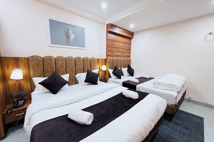 Room 36 of 63