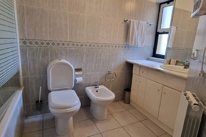 Room 85 of 124
