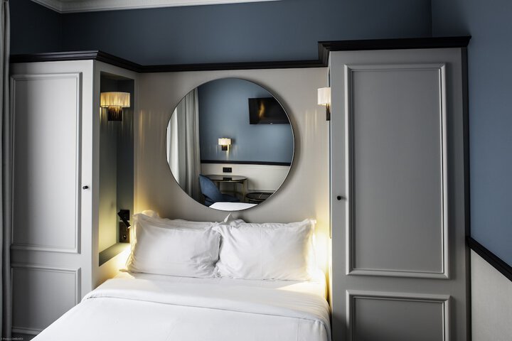 Room 10 of 54