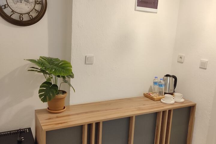 Room 14 of 34