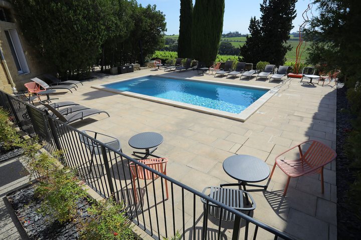 Pool 21 of 47
