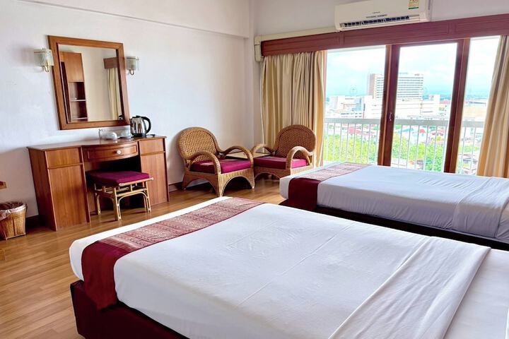 Room 19 of 130