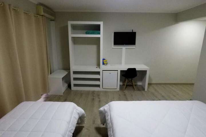 Room 14 of 29