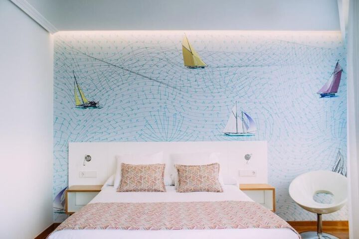 Room 10 of 24