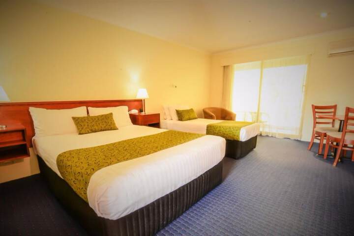 Room 4 of 47