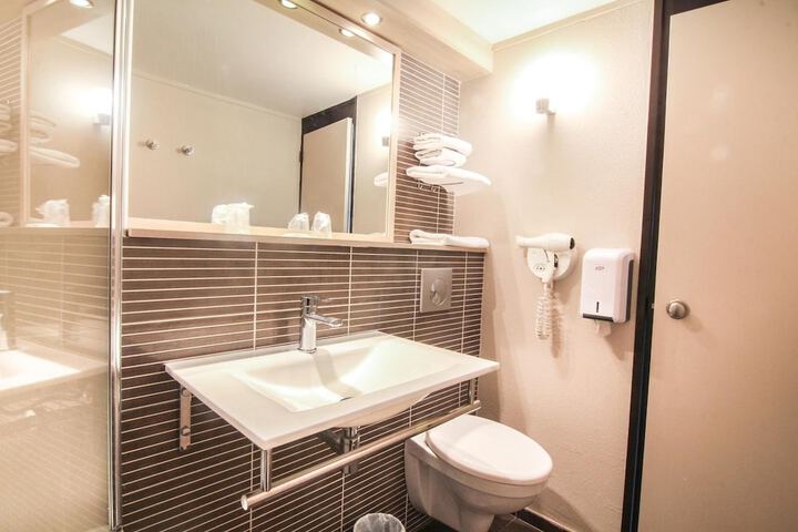 Bathroom Interior Photo