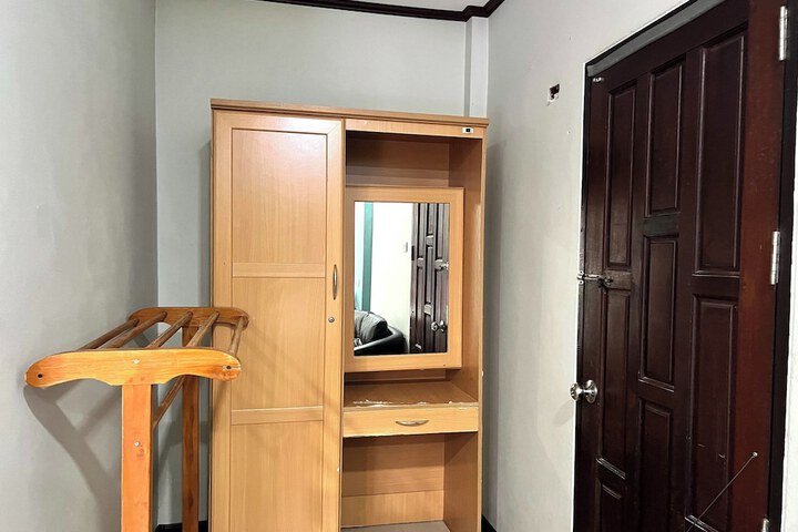 Room 36 of 85