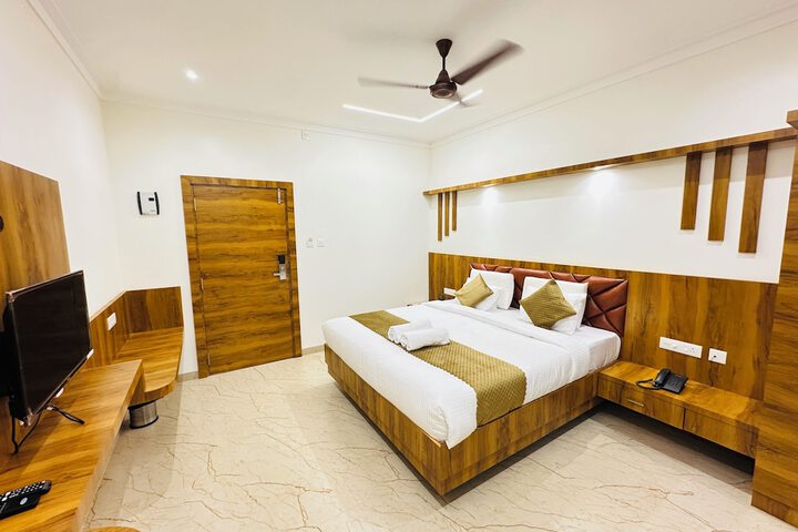 Room 10 of 94