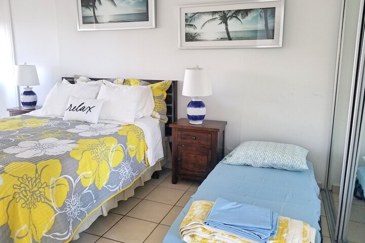 Room 3 of 20