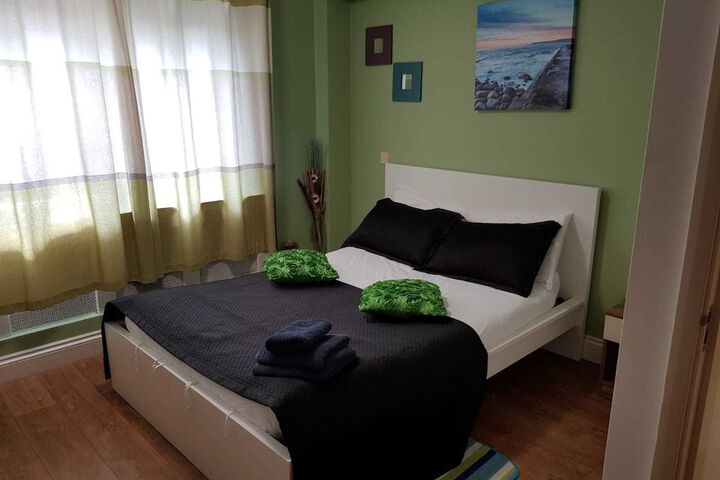 Room 5 of 15