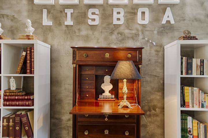Guest Lobby