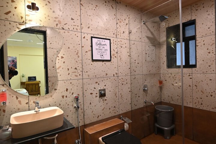 Room 19 of 22