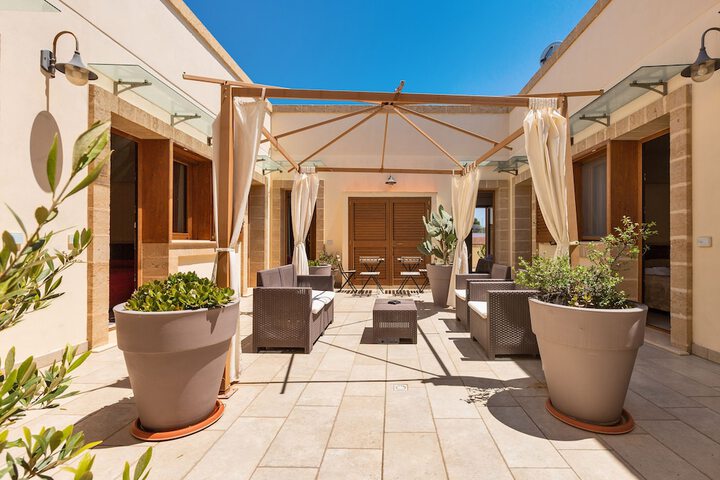 Terrace/Patio 18 of 43