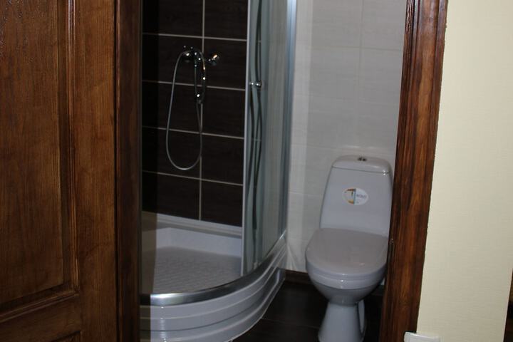 Room 32 of 42
