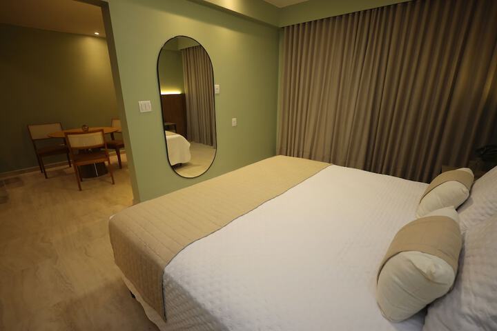 Room 20 of 33
