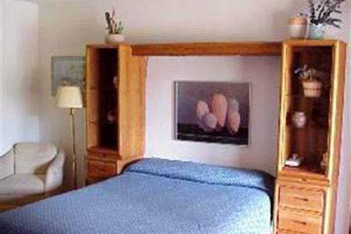 Room 10 of 36